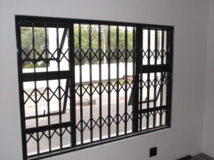 slam lock gate